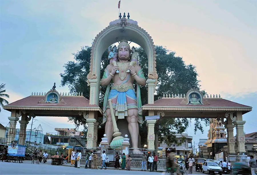 Anjaneya_Temple_Tumkur_900